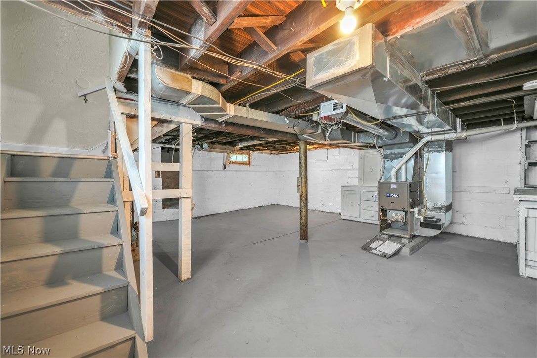 8505 Bancroft Avenue Cleveland OH 44105