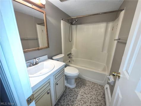 38430 North Lane Willoughby OH 44094