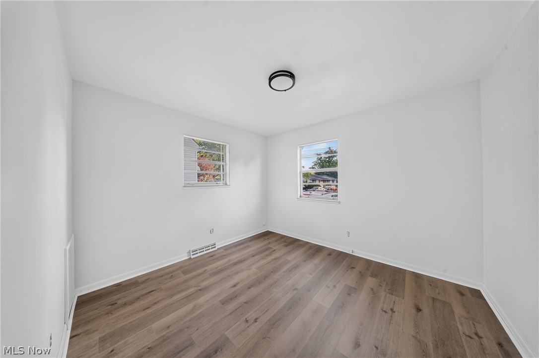 1095 Saint Michaels Avenue Akron OH 44320