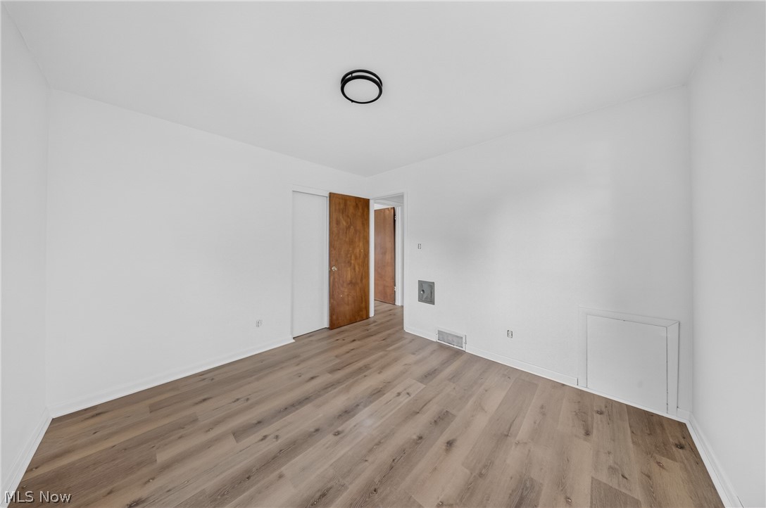 1095 Saint Michaels Avenue Akron OH 44320