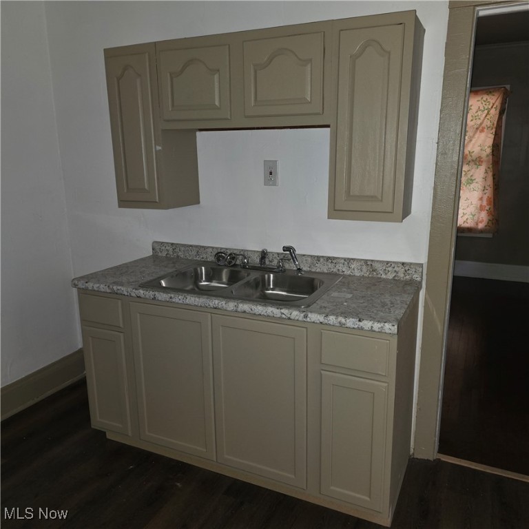 1534 E 133rd Street Cleveland OH 44112