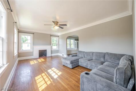 3631 Rolliston Road Shaker Heights OH 44120