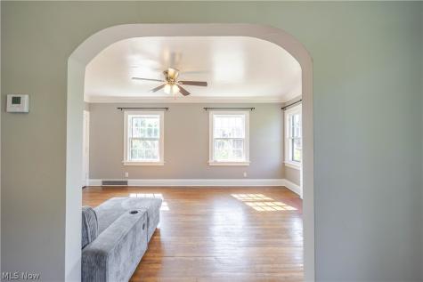 3631 Rolliston Road Shaker Heights OH 44120