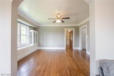 3631 Rolliston Road Shaker Heights OH 44120