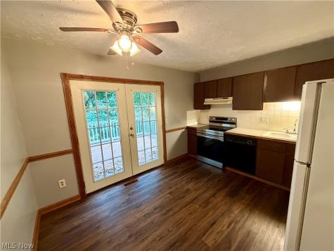 4264 S Main Street Akron OH 44319