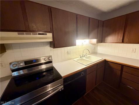 4264 S Main Street Akron OH 44319