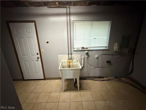 4264 S Main Street Akron OH 44319