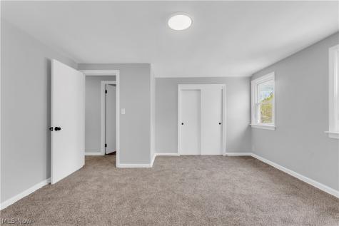 5688 E 141st Street Maple Heights OH 44137