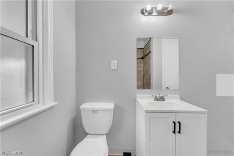 5688 E 141st Street Maple Heights OH 44137