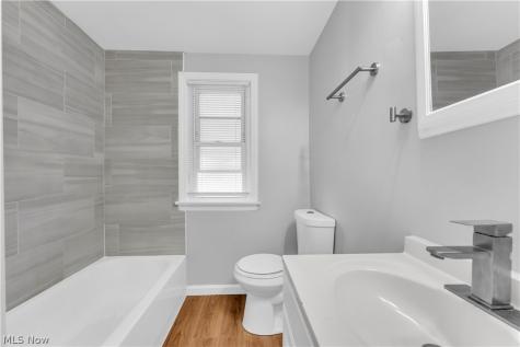 5688 E 141st Street Maple Heights OH 44137