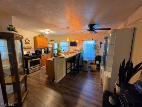 4100 Mapledale Avenue Cleveland OH 44109