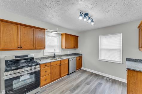 4026 W 144th Street Cleveland OH 44135