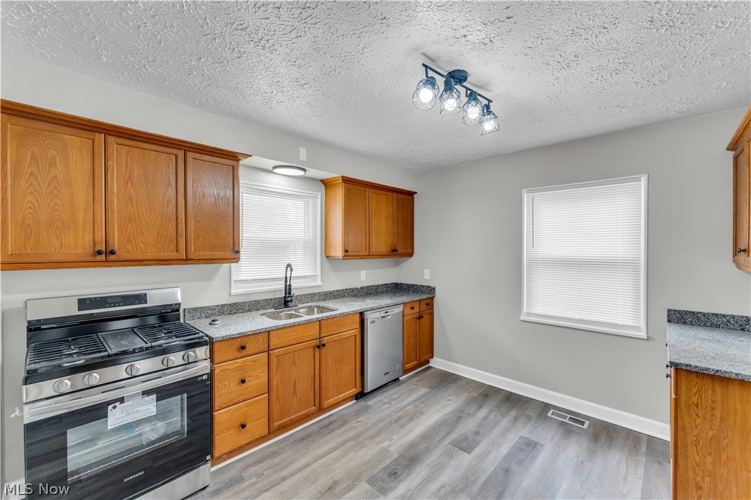 4026 W 144th Street Cleveland OH 44135