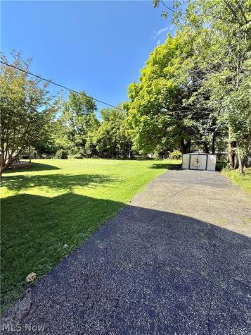 41 Dewhurst Avenue Bedford OH 44146