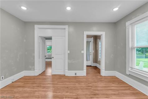 3900 W 33rd Street Cleveland OH 44109