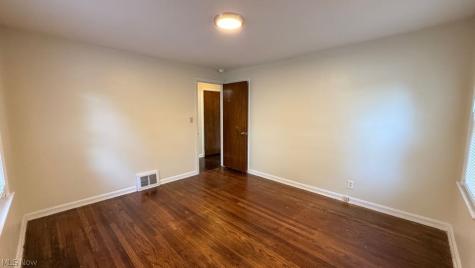2042 13th Street Cuyahoga Falls OH 44223