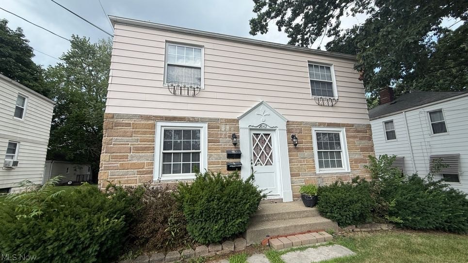 2042 13th Street Cuyahoga Falls OH 44223