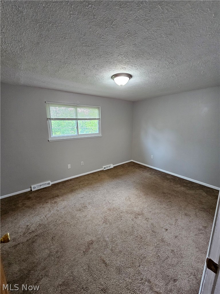83 E Sprague Road Seven Hills OH 44131