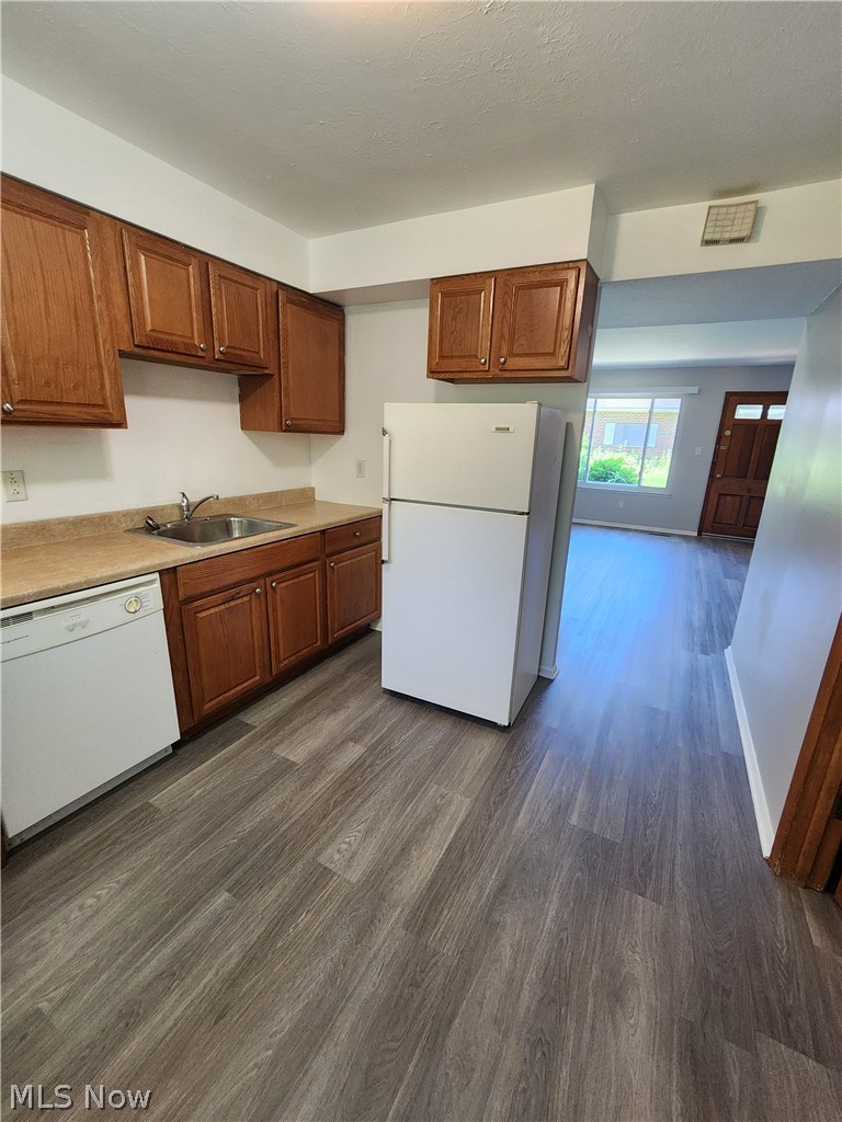 83 E Sprague Road Seven Hills OH 44131