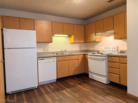 1898 Springfield Lake Boulevard Akron OH 44312