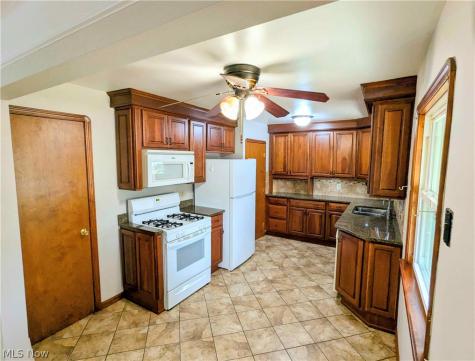 3207 Wellington Avenue Parma OH 44134