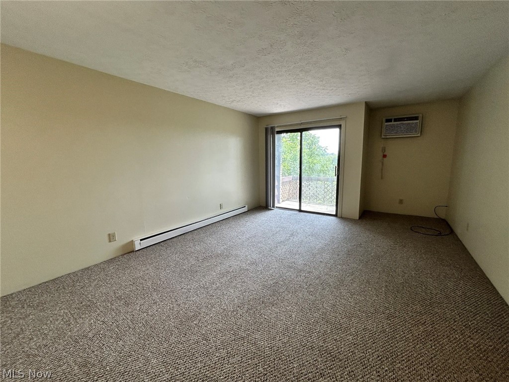 200 Fernwood Wintersville OH 43953