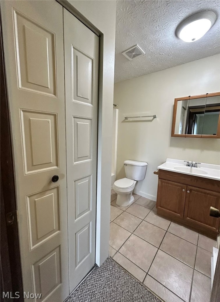 200 Fernwood Wintersville OH 43953