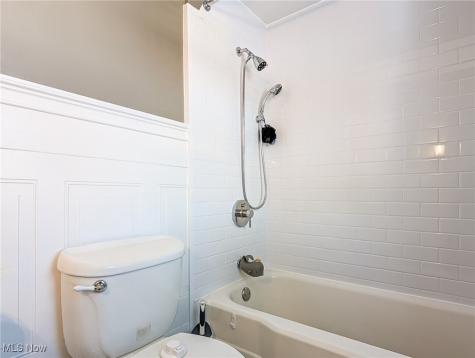 4117 Silsby Road University Heights OH 44118