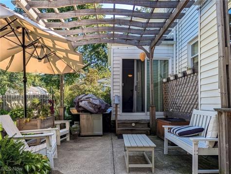 4117 Silsby Road University Heights OH 44118