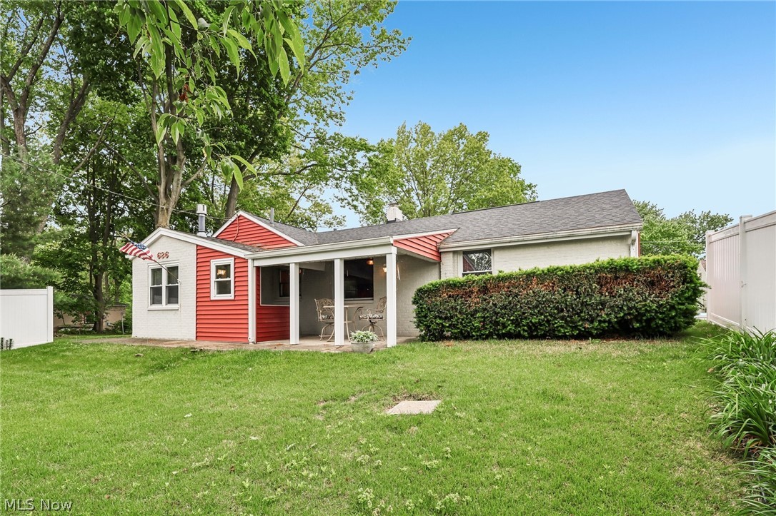 686 Portage Lakes Drive New Franklin OH 44319