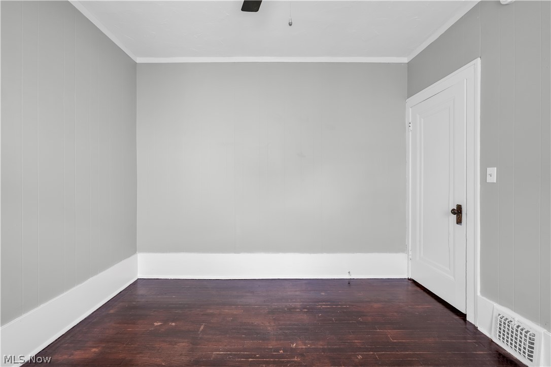 1353 Phelps Avenue Lakewood OH 44107