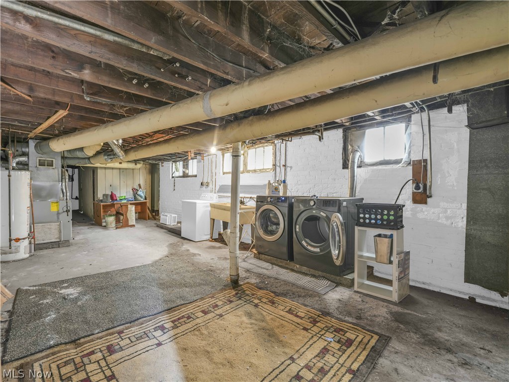 1353 Phelps Avenue Lakewood OH 44107