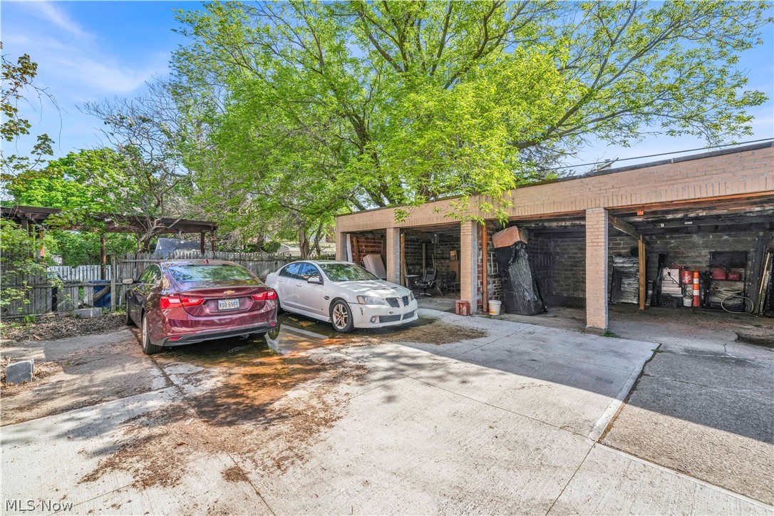 1353 Phelps Avenue Lakewood OH 44107
