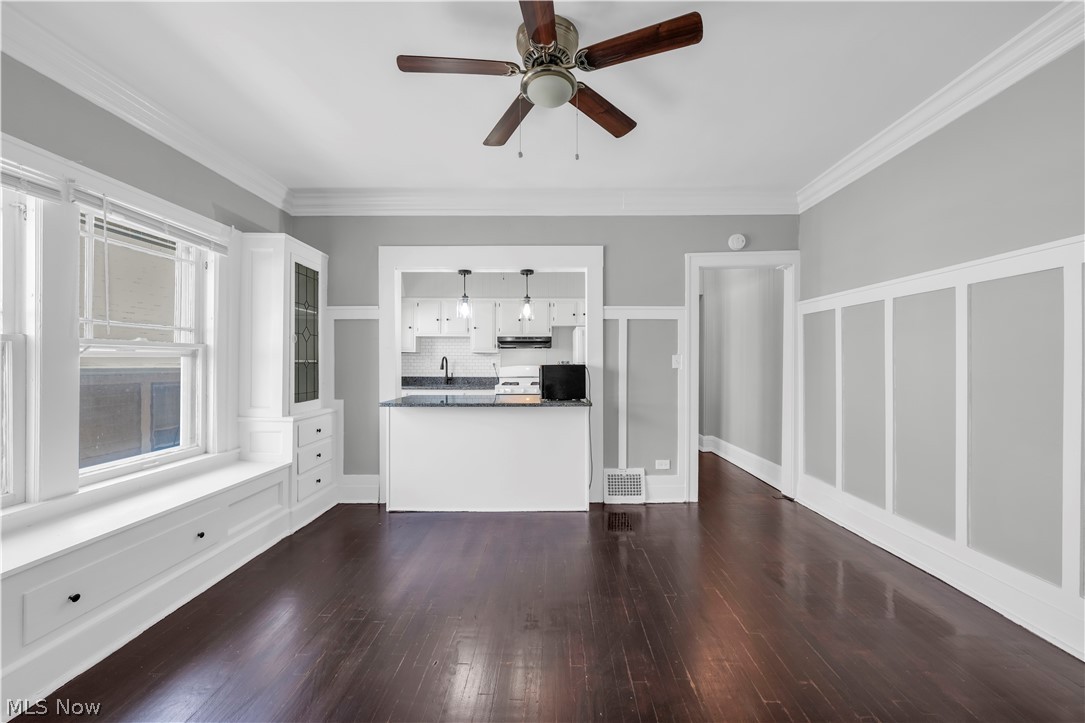 1353 Phelps Avenue Lakewood OH 44107