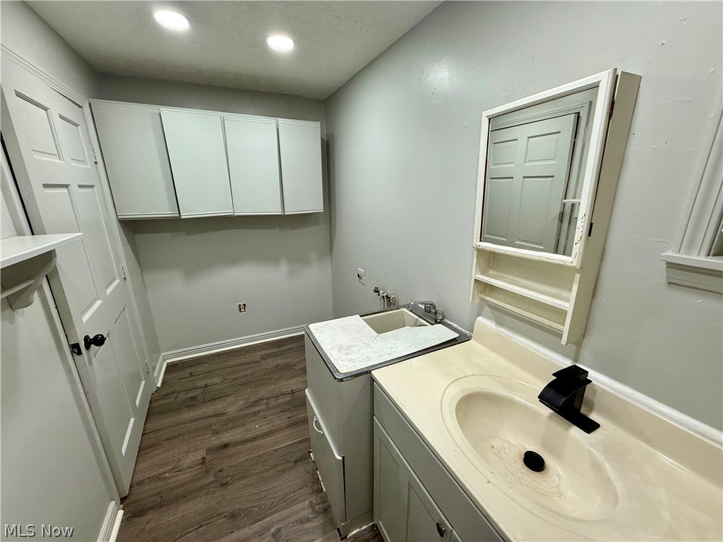 196 Jewett Street Akron OH 44305