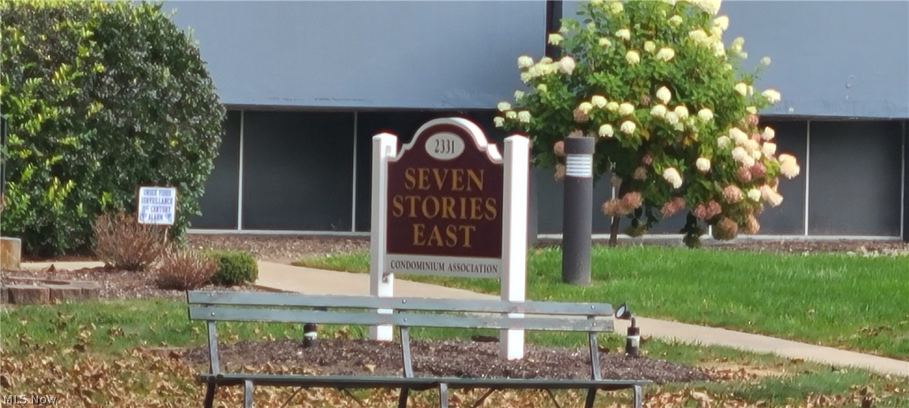 Akron OH, 2331 E Market Street, Unit 204