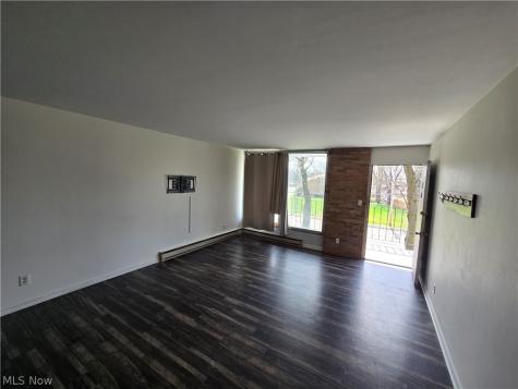 2331 E Market Street Akron OH 44312