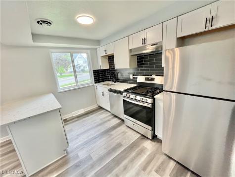 2868 Noble Road Cleveland Heights OH 44121