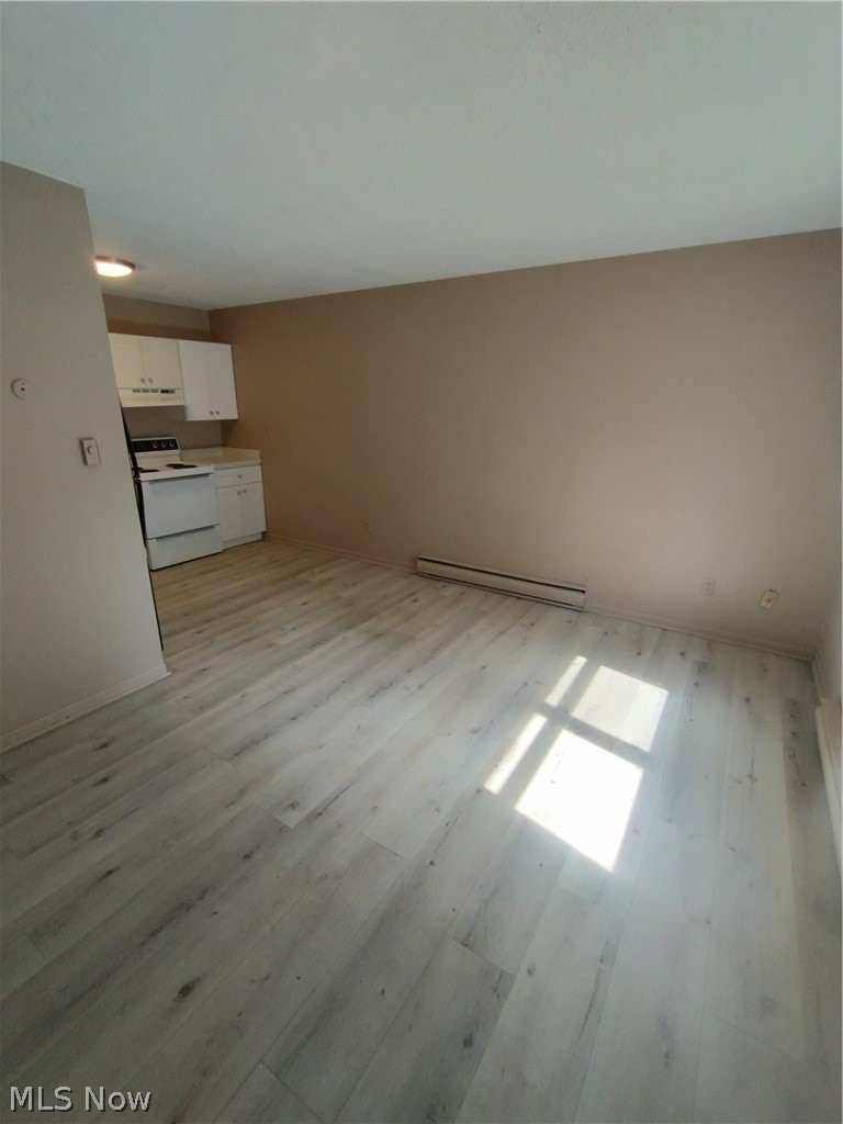 31 1/2 Elm Street Struthers OH 44471