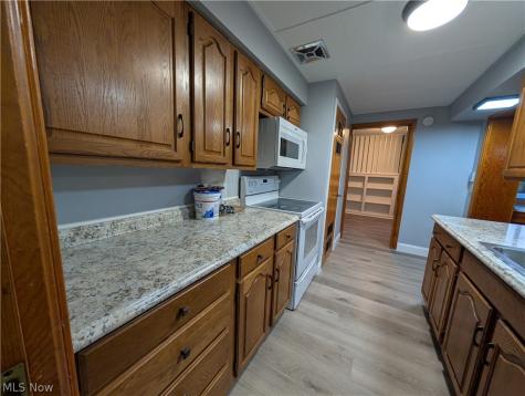 647 Longmere Drive Kent OH 44240