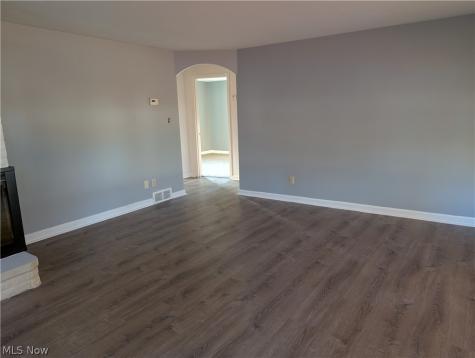 647 Longmere Drive Kent OH 44240