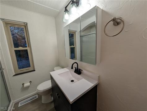 647 Longmere Drive Kent OH 44240