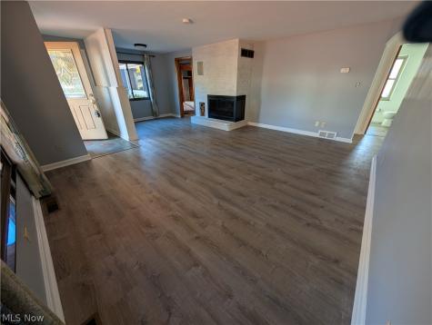647 Longmere Drive Kent OH 44240