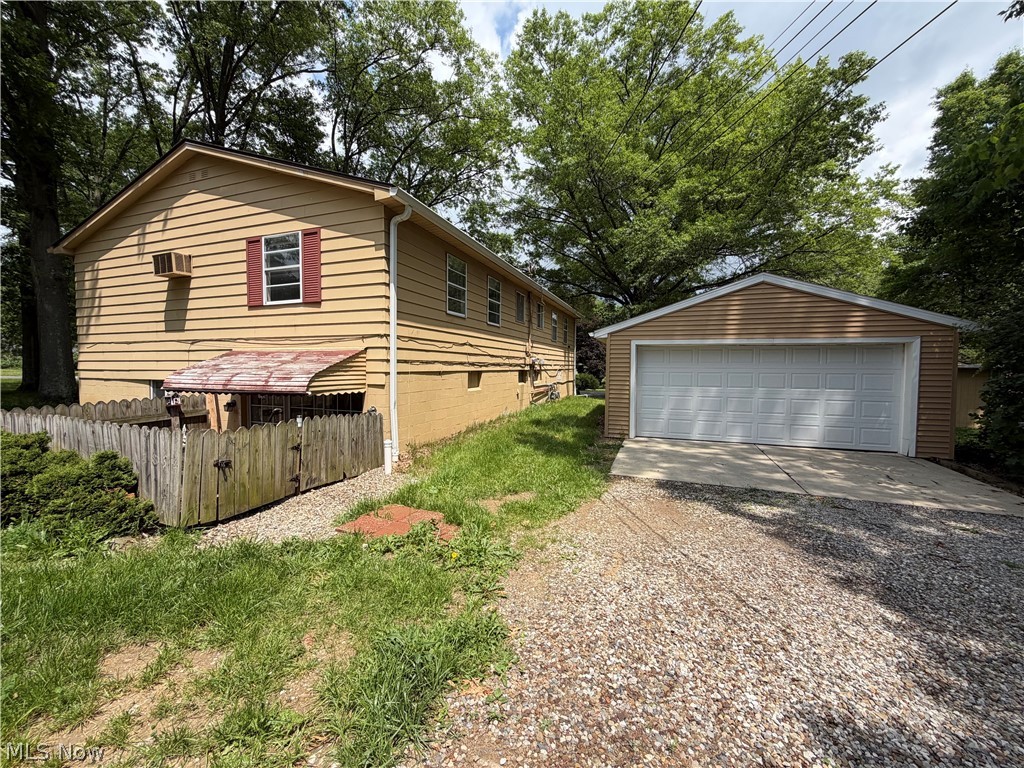 3831 Eigen Street Austintown OH 44515