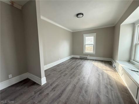3876 W 17th Street Cleveland OH 44109