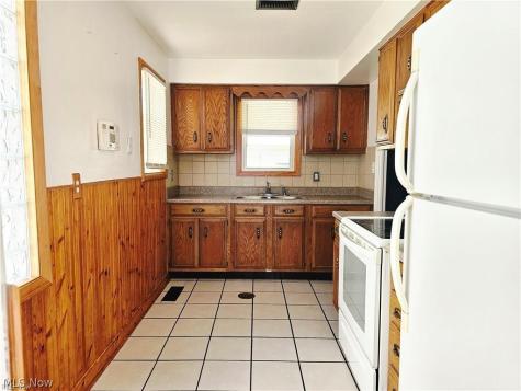 3900 Wetzel Avenue Cleveland OH 44109
