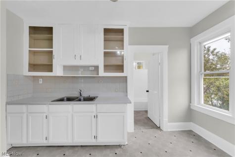 20101 Tracy Avenue Euclid OH 44123