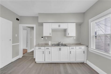 3652 E 153rd Street Cleveland OH 44120
