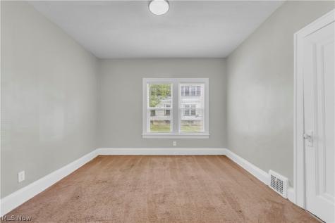 3652 E 153rd Street Cleveland OH 44120