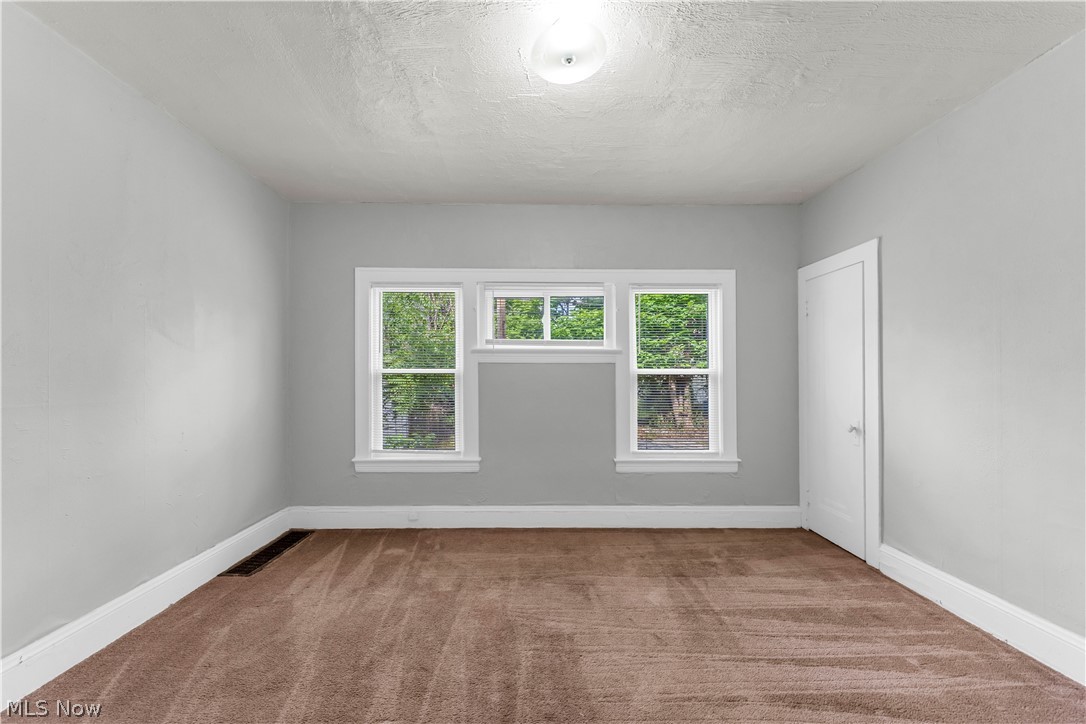 3652 E 153rd Street Cleveland OH 44120